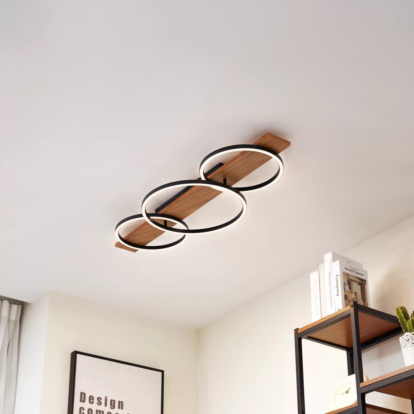 Lindby Plafonnier LED Galad, noir, bois, 3 lampes, 98 cm