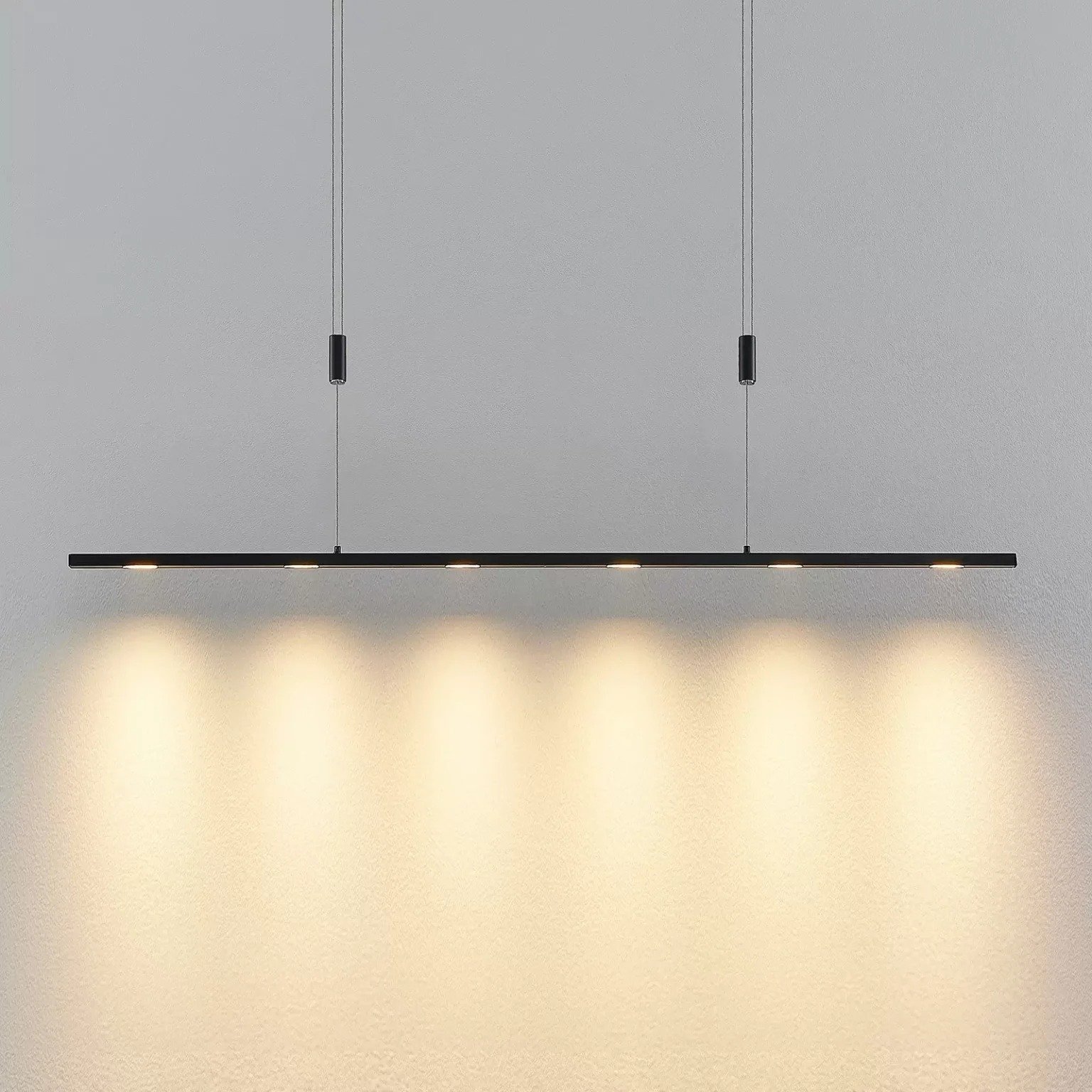 Lucande Suspension LED Stakato, 120 cm, à 6 lampes, intensité variable